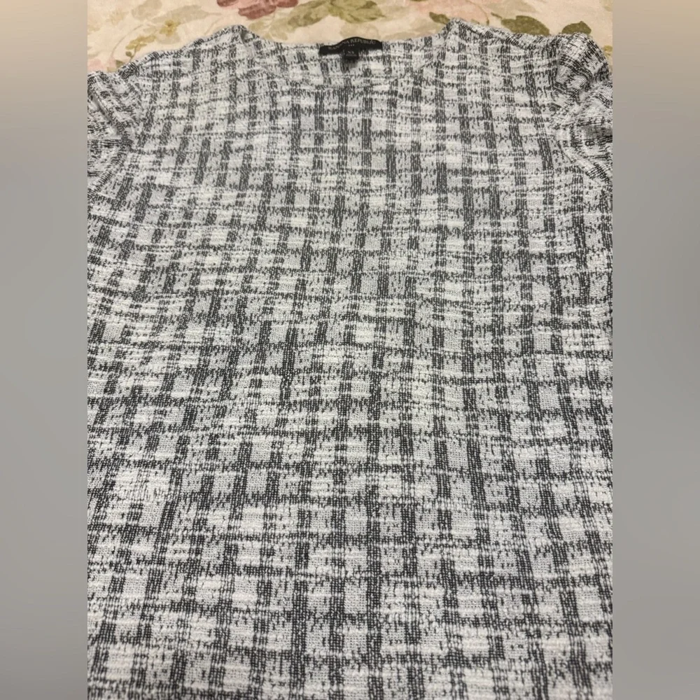 Banana Republic Plaid Textured Tweed Knit Puff Sleeve Short Sleeve Top Blouse